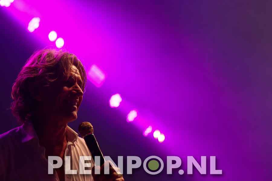 René Schuurmans   (13)